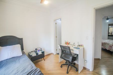 Apartamento à venda com 125m², 3 quartos e 3 vagasQuarto 2