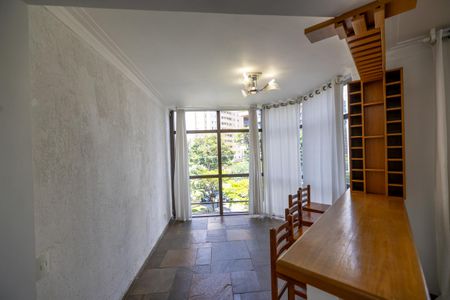 Apartamento para alugar com 130m², 3 quartos e 2 vagasSala