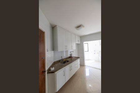 Apartamento para alugar com 130m², 3 quartos e 2 vagasCozinha
