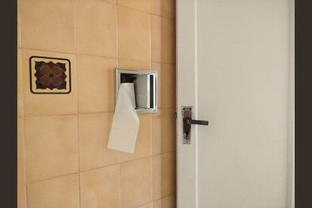 Casa à venda com 105m², 3 quartos e sem vagaEdícula - Banheiro 2