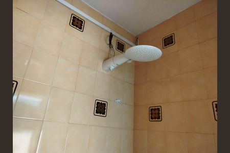 Casa à venda com 105m², 3 quartos e sem vagaEdícula - Banheiro 2