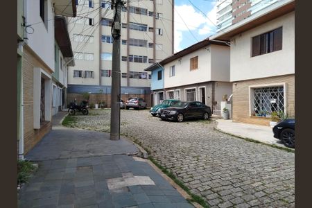 Casa à venda com 105m², 3 quartos e sem vagaÁrea comum - Vila