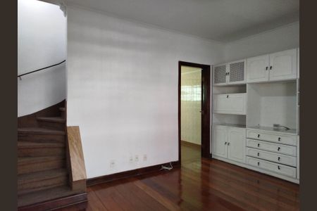 Casa à venda com 105m², 3 quartos e sem vagaSala