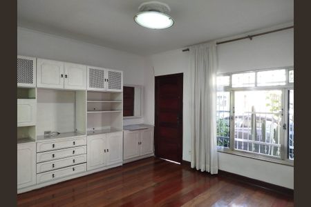 Sala de casa à venda com 3 quartos, 105m² em Parque São Jorge, São Paulo