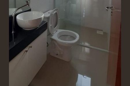 Banheiro de casa para alugar com 3 quartos, 147m² em Campeche, Florianópolis