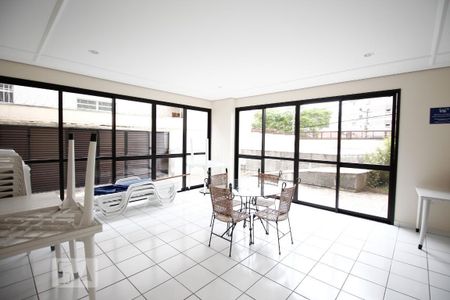 Apartamento para alugar com 40m², 1 quarto e 1 vagaÁrea comum - Salão de festas