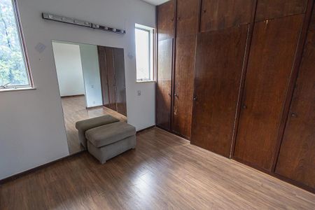 Casa à venda com 1155m², 7 quartos e 6 vagascloset
