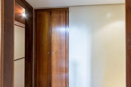 Casa de condomínio para alugar com 500m², 4 quartos e 2 vagas Casa de condomínio para alugar com 500m², 4 quartos e 2 vagasÁrea comum