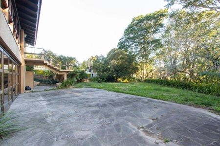 Casa de condomínio para alugar com 500m², 4 quartos e 2 vagas Casa de condomínio para alugar com 500m², 4 quartos e 2 vagasÁrea externa