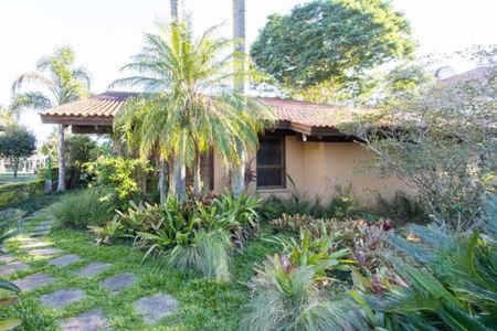 Casa de condomínio para alugar com 500m², 4 quartos e 2 vagas Casa de condomínio para alugar com 500m², 4 quartos e 2 vagasÁrea externa