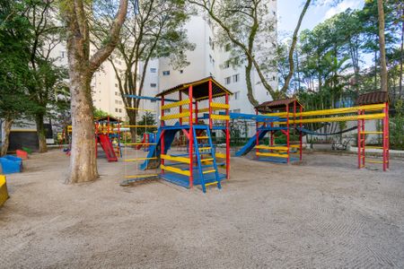 Apartamento à venda com 70m², 2 quartos e 1 vaga Apartamento à venda com 70m², 2 quartos e 1 vagaÁrea comum - Playground
