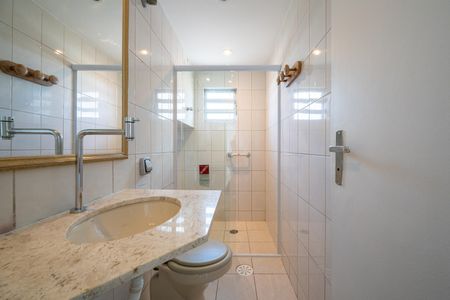 Apartamento à venda com 70m², 2 quartos e 1 vaga Apartamento à venda com 70m², 2 quartos e 1 vagaBanheiro