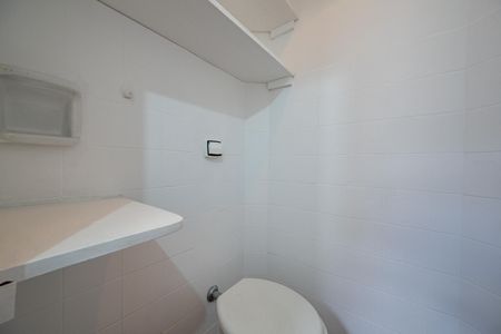 Apartamento à venda com 70m², 2 quartos e 1 vaga Apartamento à venda com 70m², 2 quartos e 1 vagaBanheiro de serviço