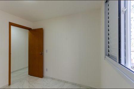 Quarto 1 de apartamento à venda com 2 quartos, 44m² em Jardim Iris, São Paulo