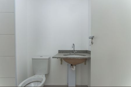 Apartamento à venda com 41m², 2 quartos e 1 vaga Apartamento à venda com 41m², 2 quartos e 1 vagaBanheiro Social