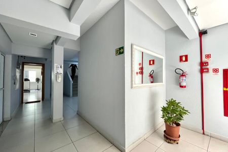 Apartamento à venda com 50m², 2 quartos e 1 vaga Apartamento à venda com 50m², 2 quartos e 1 vagaHall social