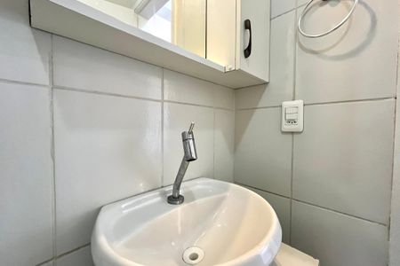 Apartamento à venda com 50m², 2 quartos e 1 vaga Apartamento à venda com 50m², 2 quartos e 1 vagaBanheiro