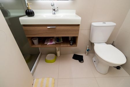 Apartamento à venda com 56m², 2 quartos e 1 vagaBanheiro Social