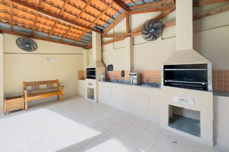 Apartamento para alugar com 50m², 2 quartos e 1 vagaÁrea comum - Churrasqueira