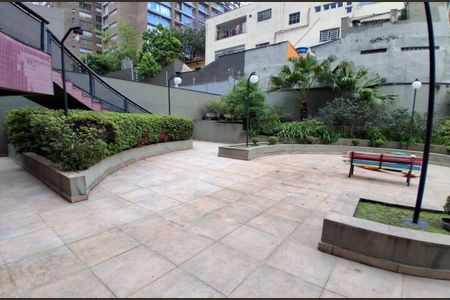 Apartamento para alugar com 72m², 2 quartos e 2 vagas