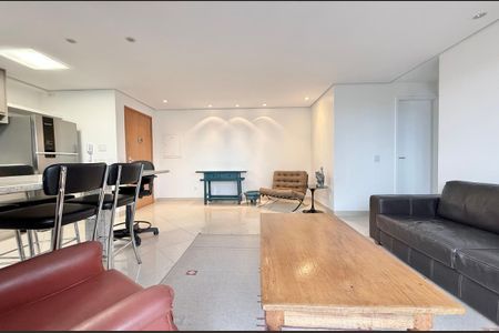 Apartamento para alugar com 72m², 2 quartos e 2 vagas