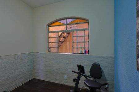 Casa à venda com 323m², 4 quartos e 4 vagasQuarto 2