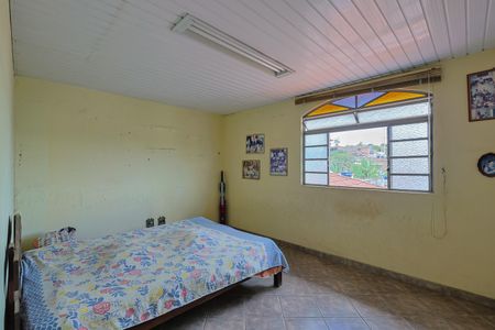 Casa à venda com 323m², 4 quartos e 4 vagasQuarto 4