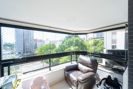 Apartamento à venda com 107m², 3 quartos e 2 vagas Apartamento à venda com 107m², 3 quartos e 2 vagasVaranda