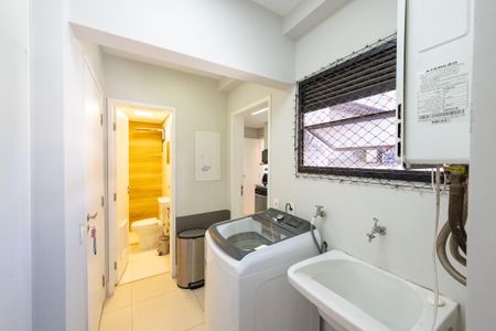 Apartamento à venda com 107m², 3 quartos e 2 vagas Apartamento à venda com 107m², 3 quartos e 2 vagasLavanderia