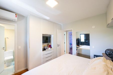 Apartamento à venda com 107m², 3 quartos e 2 vagas Apartamento à venda com 107m², 3 quartos e 2 vagasSuíte