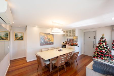 Apartamento à venda com 107m², 3 quartos e 2 vagas Apartamento à venda com 107m², 3 quartos e 2 vagasSala