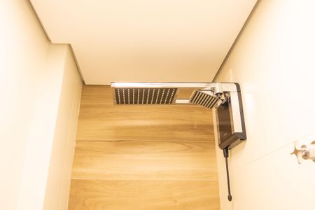 Apartamento à venda com 107m², 3 quartos e 2 vagas Apartamento à venda com 107m², 3 quartos e 2 vagasBanheiro de Serviço