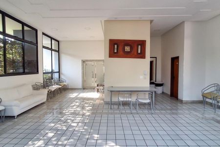 Apartamento à venda com 107m², 3 quartos e 2 vagas Apartamento à venda com 107m², 3 quartos e 2 vagasSalão de Festas