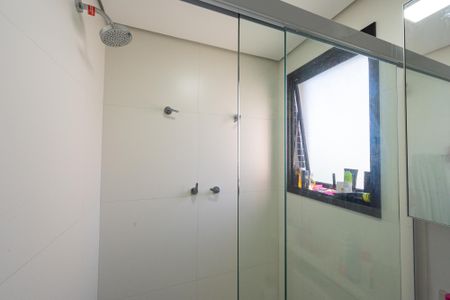 Apartamento à venda com 107m², 3 quartos e 2 vagas Apartamento à venda com 107m², 3 quartos e 2 vagasBanheiro Social