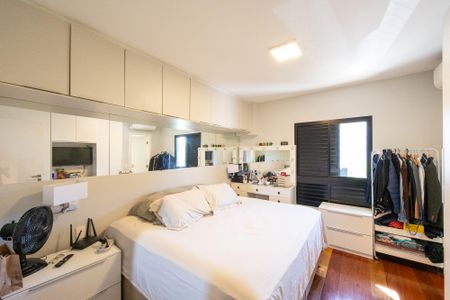 Apartamento à venda com 107m², 3 quartos e 2 vagas Apartamento à venda com 107m², 3 quartos e 2 vagasSuíte