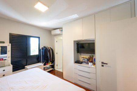 Apartamento à venda com 107m², 3 quartos e 2 vagas Apartamento à venda com 107m², 3 quartos e 2 vagasSuíte