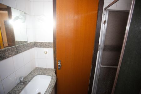 Apartamento à venda com 53m², 2 quartos e 1 vaga Apartamento à venda com 53m², 2 quartos e 1 vagaBanheiro