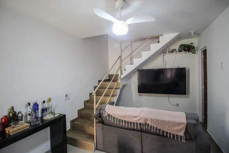Casa de condomínio para alugar com 88m², 2 quartos e 1 vagaSala
