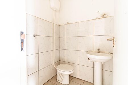 Casa à venda com 211m², 4 quartos e 4 vagasBanheiro 2