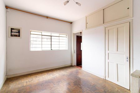 Sala de casa à venda com 4 quartos, 211m² em Vila Romana, São Paulo
