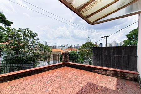 Casa à venda com 211m², 4 quartos e 4 vagasVaranda