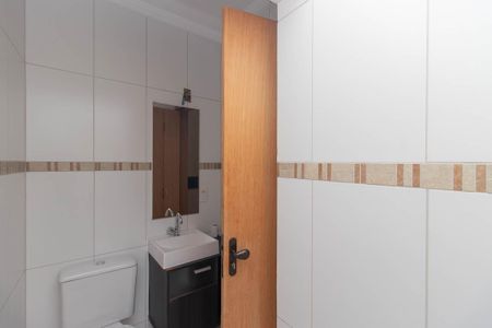 Casa à venda com 156m², 4 quartos e 2 vagasBanheiro Social