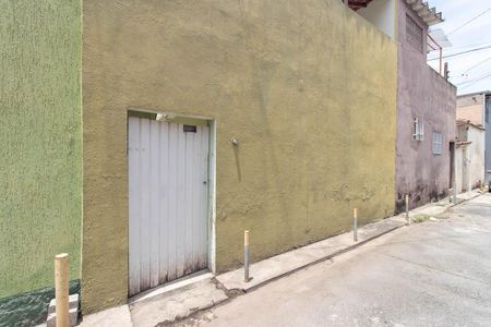 Casa à venda com 156m², 4 quartos e 2 vagasEntrada dos Fundos