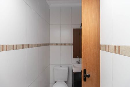 Casa à venda com 156m², 4 quartos e 2 vagasBanheiro Social