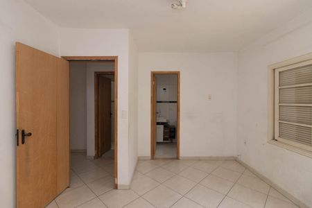 Casa à venda com 156m², 4 quartos e 2 vagasQuarto Suíte 2