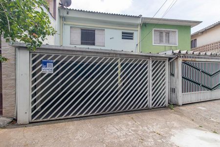 Casa à venda com 156m², 4 quartos e 2 vagasFachada