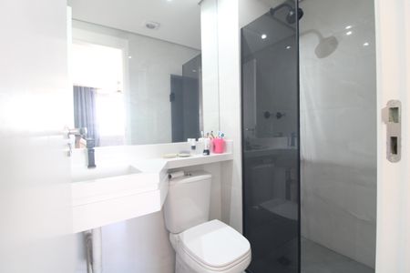 Banheiro de apartamento à venda com 2 quartos, 37m² em Vila Socorro, São Paulo