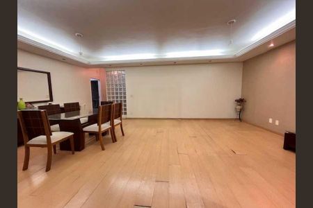 Casa à venda com 4 quartos, 356m² em Jardim Guanabara, Rio de Janeiro