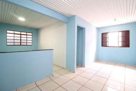 Sala 2 de casa para alugar com 3 quartos, 80m² em Segismundo Pereira, Uberlândia