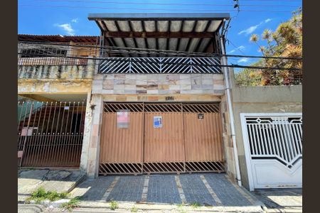 Casa para alugar com 80m², 3 quartos e 2 vagas Casa para alugar com 80m², 3 quartos e 2 vagasFachada + Placa